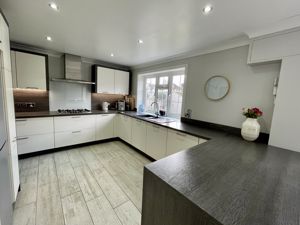 Photo 11- click for photo gallery